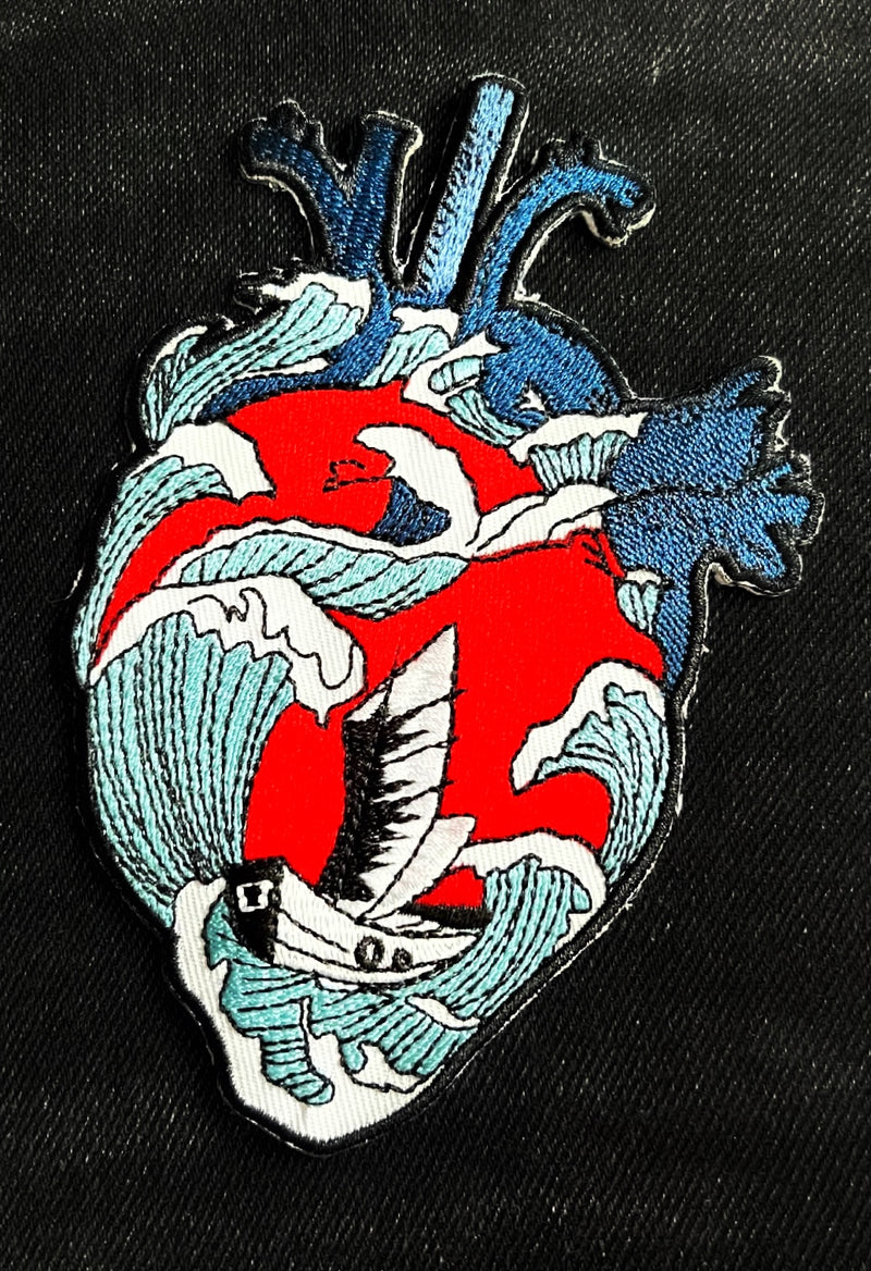 Mystic Ocean Heart Iron On Patch – Herz der Verlorenen Gezeiten