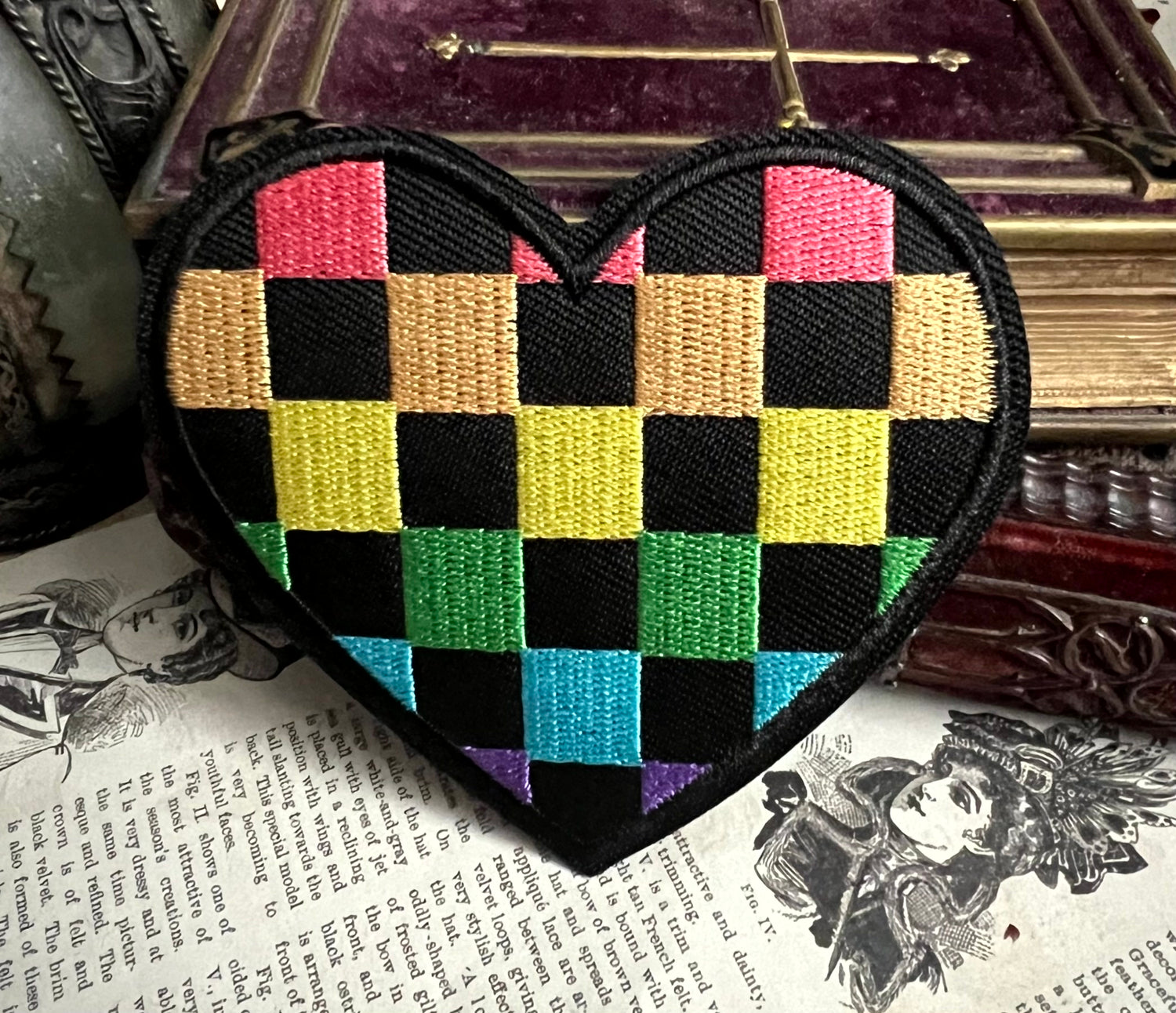 Pride-Schachbrett-Herz Patch