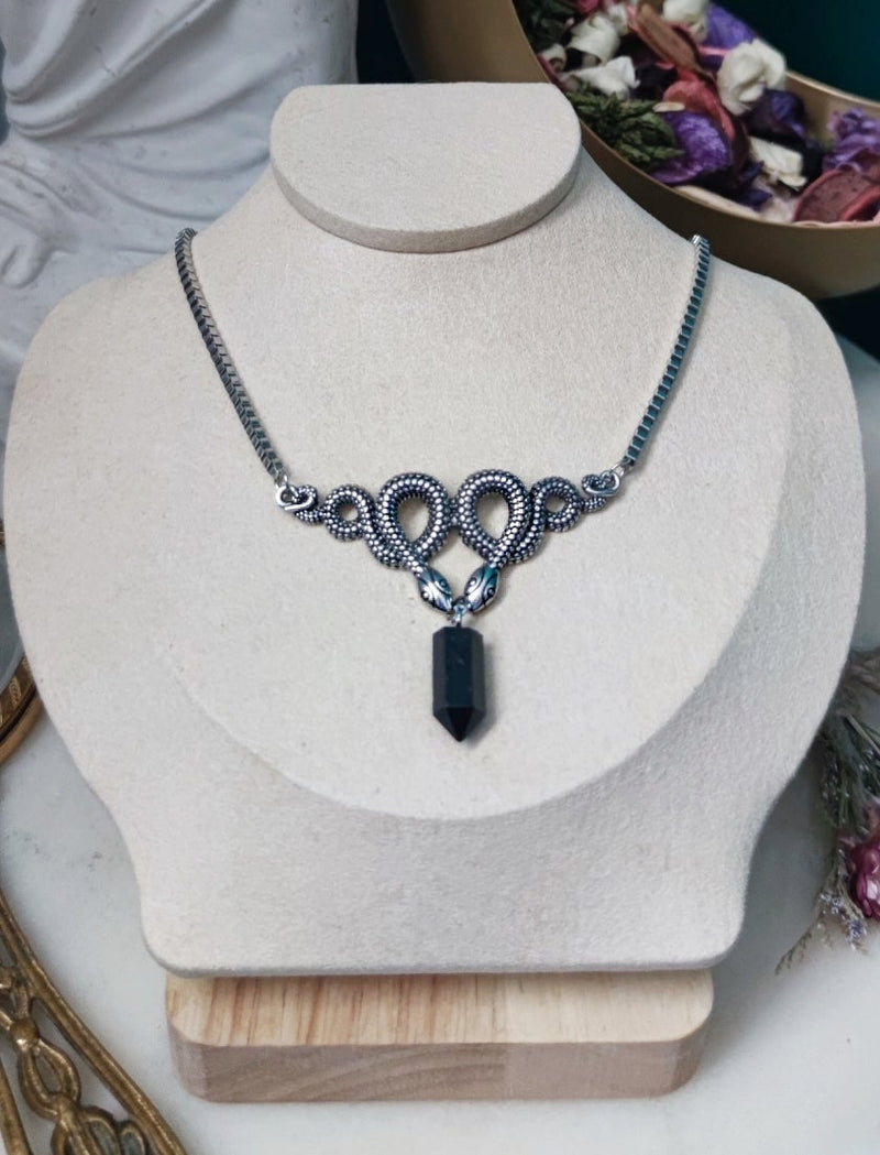 Black Crystal Snake Halskette